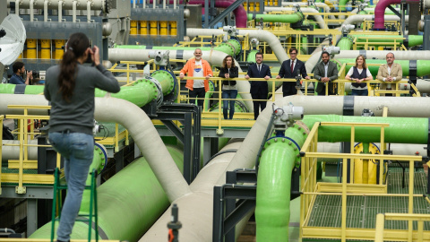 Las candidatas y candidatos catalanes posan para una foto durante la jornada de reflexión. - Alberto Paredes / Europa Press11 MAYO 2024;POSADO;FOTOGRAFÍA;CANDIDATOS;ELECCIONES;CATALANAS;AUTONÓMICAS;12M;12 DE MAYOAlberto Paredes / Europa Press11/5/2024 Las candidatas y candidatos catalanes posan para una foto durante la jornada de reflexión. - Alberto Paredes / Europa Press