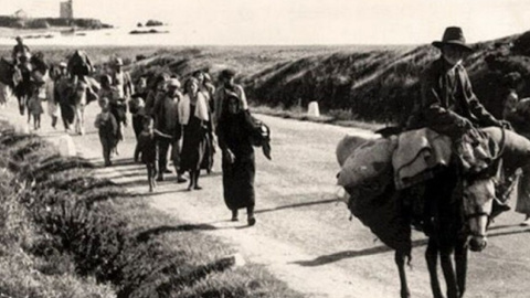 Refugiados provenientes de Málaga. Robert Capa, 1937 Refugiados provenientes de Málaga. Robert Capa, 1937