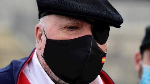 El excomisario José Villarejo, atiende a los medios de comunicación a su salida este miércoles de la cárcel madrileña de Estremera. — Víctor Lerena / EFE El excomisario José Villarejo, atiende a los medios de comunicación a su salida este miércoles de la cárcel madrileña de Estremera. — Víctor Lerena / EFE