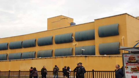 CIE de Aluche (Madrid). Foto: SOS Racismo Madrid. CIE de Aluche (Madrid). Foto: SOS Racismo Madrid.