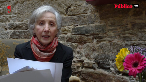 La actriz Mabel Rivera, en la lectura del manifiesto. Imagen: Abril Republicano. La actriz Mabel Rivera, en la lectura del manifiesto. Imagen: Abril Republicano.