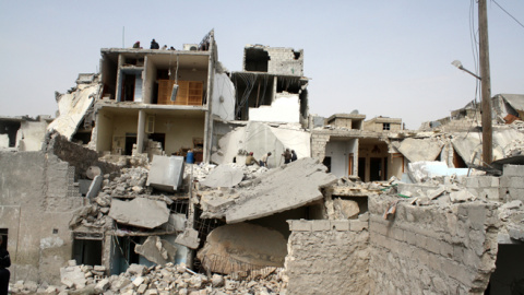 Destrucción en Alepo por un misil SCUD. (Fotografía: Human Rights Watch). Destrucción en Alepo por un misil SCUD. (Fotografía: Human Rights Watch).