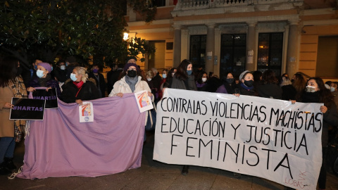 Manifestación contra la violencia machista en el barrio madrileño de Vallecas, en el 25-N de 2021. EUROPA PRESS/Isabel Infantes Manifestación contra la violencia machista en el barrio madrileño de Vallecas, en el 25-N de 2021. EUROPA PRESS/Isabel Infantes