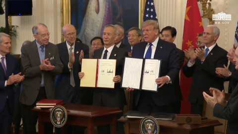 EEUU firma la paz comercial con China EEUU firma la paz comercial con China