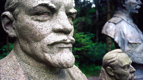 Estatua de Lenin en Grutas Park, en la capital lituana de Vilna HANS VAN RHOON / ZUMA PRESS / CONTACTOPHOTO (Foto de ARCHIVO) Estatua de Lenin en Grutas Park, en la capital lituana de Vilna HANS VAN RHOON / ZUMA PRESS / CONTACTOPHOTO (Foto de ARCHIVO)