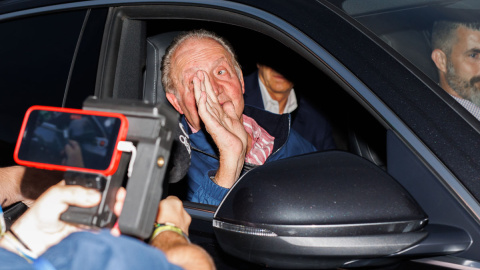 El Rey emérito Juan Carlos I a su salida de Madrid con dirección Abu Dabi tras su visita a España, en el Aeropuerto Adolfo Suárez Madrid-Barajas, a 23 de mayo de 2022, en Madrid (España).- EUROPA PRESS El Rey emérito Juan Carlos I a su salida de Madrid con dirección Abu Dabi tras su visita a España, en el Aeropuerto Adolfo Suárez Madrid-Barajas, a 23 de mayo de 2022, en Madrid (España).- EUROPA PRESS