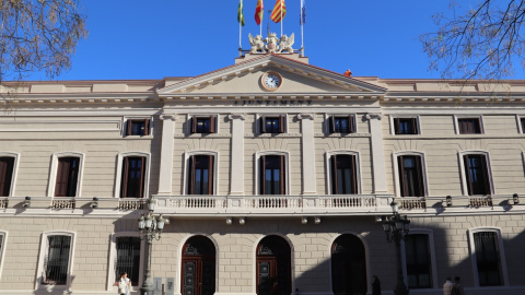 El PSC ha premiado la precarización en las adjudicaciones del Ayuntamiento de Sabadell. – Ayto. de Sabadell El PSC ha premiado la precarización en las adjudicaciones del Ayuntamiento de Sabadell. – Ayto. de Sabadell