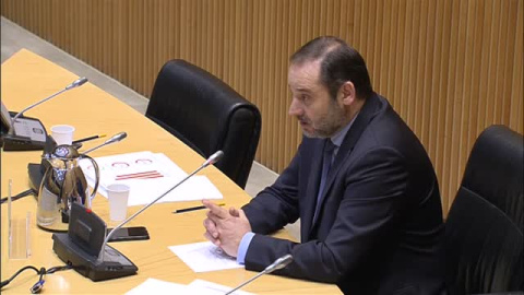 Ábalos propone la "reserva previa" por franjas horarias en el transporte público Ábalos propone la "reserva previa" por franjas horarias en el transporte público