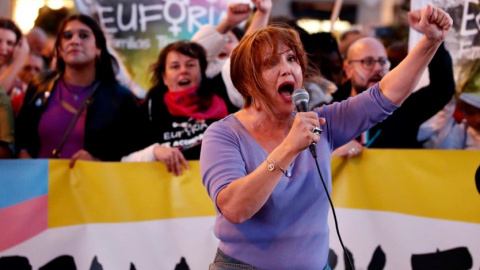 La presidenta Federación Plataforma Trans, Mar Cambrollé, en la manifestación contra el retraso en la aprobación de la ley trans (Madrid) — Javier López / EFE La presidenta Federación Plataforma Trans, Mar Cambrollé, en la manifestación contra el retraso en la aprobación de la ley trans (Madrid) — Javier López / EFE