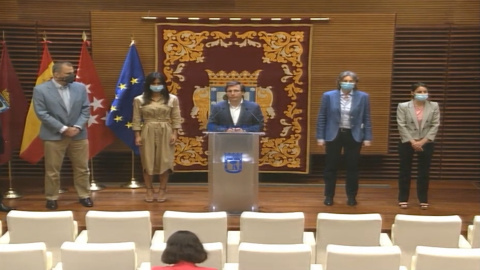 Los cinco grupos del Ayuntamiento se unen por el "Madrid del futuro" Los cinco grupos del Ayuntamiento se unen por el "Madrid del futuro"