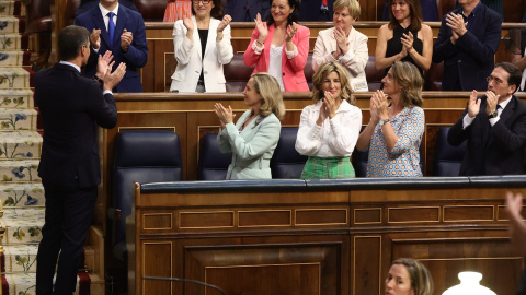 La bancada socialista aplaude al presidente del Gobierno, Pedro Sánchez, tras su intervención en la primera jornada del Debate sobre el Estado de la Nación, en el Congreso de los Diputados. E.P./Eduardo Parra La bancada socialista aplaude al presidente del Gobierno, Pedro Sánchez, tras su intervención en la primera jornada del Debate sobre el Estado de la Nación, en el Congreso de los Diputados. E.P./Eduardo Parra