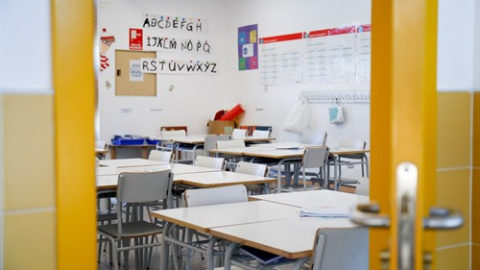Aulas vacías de un colegio en Valdemoro. Óscar J.Barroso / Europa Press. Aulas vacías de un colegio en Valdemoro. Óscar J.Barroso / Europa Press.