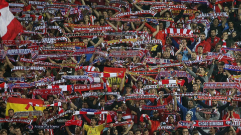 Afición del Atlético de Madrid./REUTERS Afición del Atlético de Madrid./REUTERS