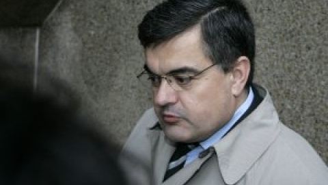 Bruselas investiga al alto funcionario que pidió en 'ABC' la dimisión de Pedro Sánchez Bruselas investiga al alto funcionario que pidió en 'ABC' la dimisión de Pedro Sánchez