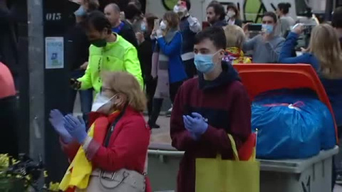Nueva protesta contra el Gobierno en el madrileño barrio de Salamanca en pleno estado de alarma Nueva protesta contra el Gobierno en el madrileño barrio de Salamanca en pleno estado de alarma