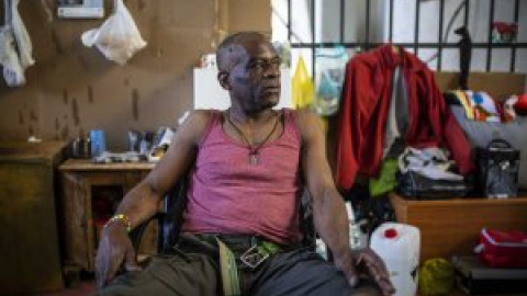 "Nadie quiere vivir bajo un puente, pero no me queda otro remedio" "Nadie quiere vivir bajo un puente, pero no me queda otro remedio"