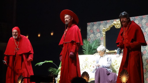 Imagen de los Monty Python representando 'Inquisición española' Imagen de los Monty Python representando 'Inquisición española'