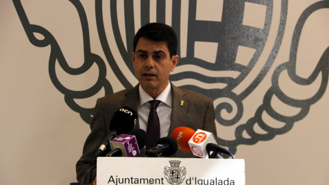 L'alcalde d'Igualada, Marc Castells, en una roda de premsa. ACN / GEMMA ALEMAN. L'alcalde d'Igualada, Marc Castells, en una roda de premsa. ACN / GEMMA ALEMAN.