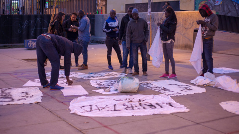 Manteros en Madrid. Imagen cedida por Byron Maher - Sindicato de Manteros de Madrid (002)