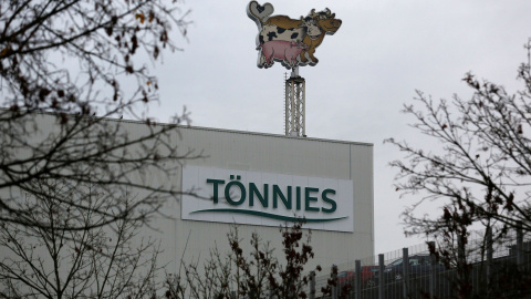 Imagen de la fábrica de Tönnies en Rheda-Wiedenbrueck, al oeste de Alemania. / REUTERS - Ina Fassbender Imagen de la fábrica de Tönnies en Rheda-Wiedenbrueck, al oeste de Alemania. / REUTERS - Ina Fassbender