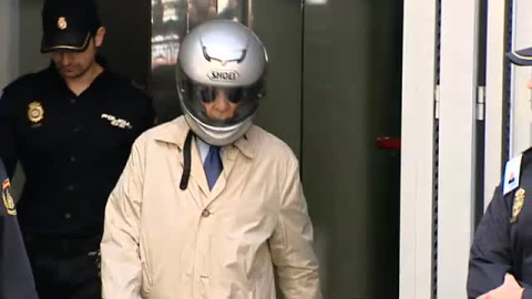 El expolicía franquista conocido como 'Billy el Niño' fallece por coronavirus El expolicía franquista conocido como 'Billy el Niño' fallece por coronavirus