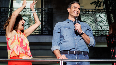 El presidente del Gobierno de España y secretario general del PSOE, Pedro Sánchez, agradece a sus votantes los resultados obtenidos en la jornada electoral de los comicios generales en la sede del Partido Socialista en la calle Ferraz, a 23 de julio de El presidente del Gobierno de España y secretario general del PSOE, Pedro Sánchez, agradece a sus votantes los resultados obtenidos en la jornada electoral de los comicios generales en la sede del Partido Socialista en la calle Ferraz, a 23 de julio de