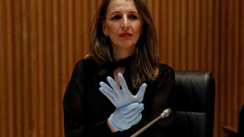 21/04/2020.- La ministra de Trabajo y Economía Social, Yolanda Díaz, comparece este martes en la comisión de Trabajo del Congreso. / EFE - J.J. GUILLÉN 21/04/2020.- La ministra de Trabajo y Economía Social, Yolanda Díaz, comparece este martes en la comisión de Trabajo del Congreso. / EFE - J.J. GUILLÉN