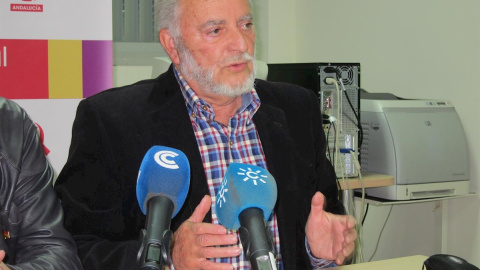 El excoordinador federal de Izquierda Unida Julio Anguita en una imagen de archivo. El excoordinador federal de Izquierda Unida Julio Anguita en una imagen de archivo.
