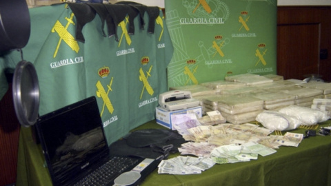 Un alijo de droga incautado por la Guardia Civil. Un alijo de droga incautado por la Guardia Civil.