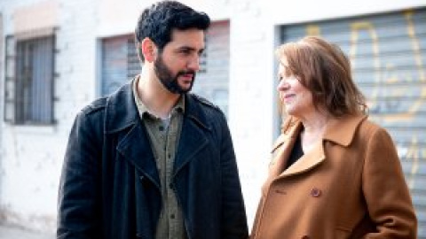 Fran Perea: "'Kosta' no es una serie solo de acción, está muy apoyada en los personajes" Fran Perea: "'Kosta' no es una serie solo de acción, está muy apoyada en los personajes"