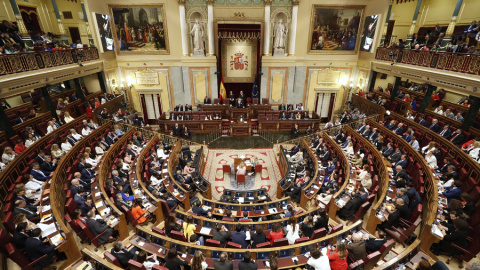 Vista general del hemiciclo durante la sesión constitutiva del Congreso de la XIII Legislatura. EFE/Javier Lizón Vista general del hemiciclo durante la sesión constitutiva del Congreso de la XIII Legislatura. EFE/Javier Lizón