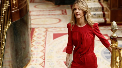 La portavoz del PP en el Congreso, Cayetana Álvarez de Toledo, durante la sesión de control al Gobierno que se celebra este miércoles en el Congreso. EFE/Mariscal La portavoz del PP en el Congreso, Cayetana Álvarez de Toledo, durante la sesión de control al Gobierno que se celebra este miércoles en el Congreso. EFE/Mariscal