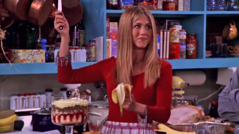 Captura de la actriz Jennifer Aniston, que interpreta a Rachel en Friends, en el famoso capítulo en el que elabora un trifle Captura de la actriz Jennifer Aniston, que interpreta a Rachel en Friends, en el famoso capítulo en el que elabora un trifle
