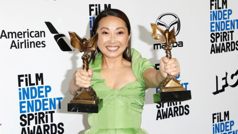 Lulu Wang, ganadora del Spirit por 'The Farewell'. EFE/EPA/NINA PROMMER Lulu Wang, ganadora del Spirit por 'The Farewell'. EFE/EPA/NINA PROMMER