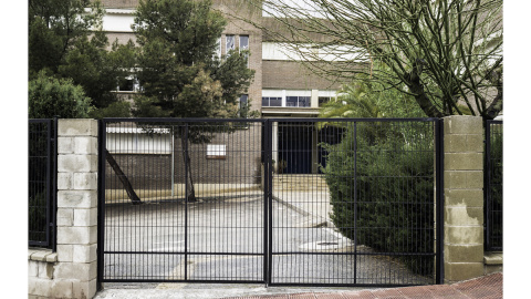 Imanol Castillo disparó cinco tiros en la puerta del colegio a su expareja cuando ella recogía al hijo de ambos.- JESÚS MONTAÑANA