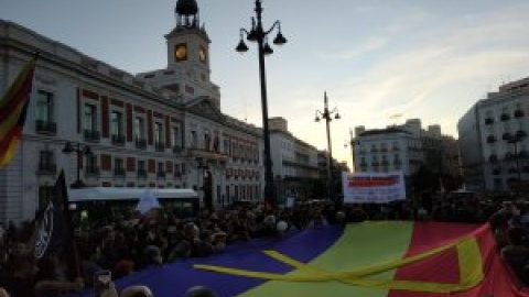 Gritos en contra de la condena del Procés en la Puerta del Sol Gritos en contra de la condena del Procés en la Puerta del Sol