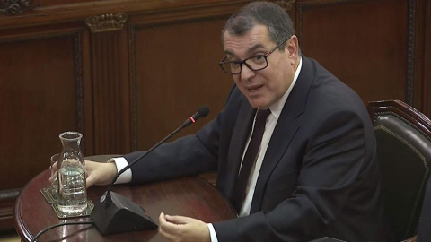 Imagen de Jordi Jané, exconseller de Interior de la Generalitat, prestando declaración en el Tribunal Supremo. EFE Imagen de Jordi Jané, exconseller de Interior de la Generalitat, prestando declaración en el Tribunal Supremo. EFE
