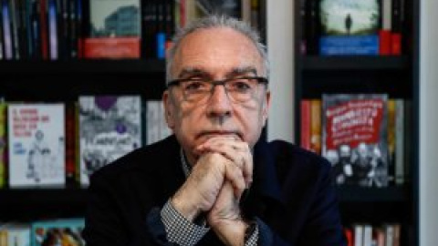 Juan José Millás: "El capitalismo es un delirio que en cualquier momento se puede venir abajo" Juan José Millás: "El capitalismo es un delirio que en cualquier momento se puede venir abajo"