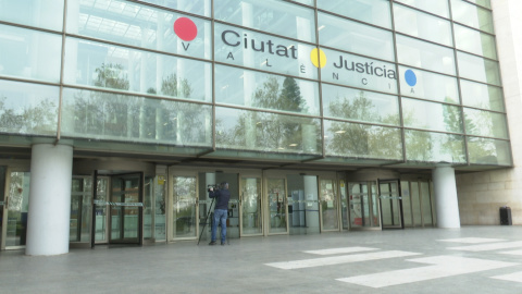 Desalojo y desinfección urgente de juzgados de València por Covid-19 Desalojo y desinfección urgente de juzgados de València por Covid-19
