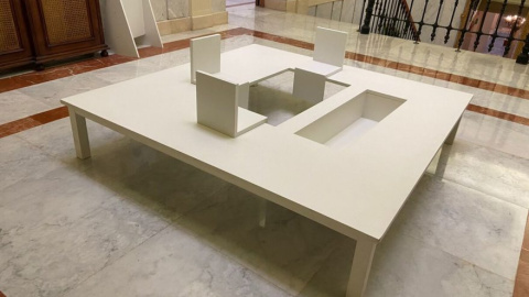 Escultura de Gerardo Armesto titulada El Lugar de los Acuerdos escultura de Gerardo Armesto titulada El Lugar de los Acuerdos