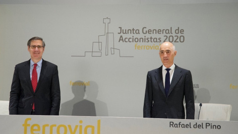 El presidente de Ferrovial, Rafael del Pino, y el consejero delegado del grupo, Ignanio Madridejos, ante la junta de accionistas del grupo, celebrada de forma telemática. E.P. El presidente de Ferrovial, Rafael del Pino, y el consejero delegado del grupo, Ignanio Madridejos, ante la junta de accionistas del grupo, celebrada de forma telemática. E.P.