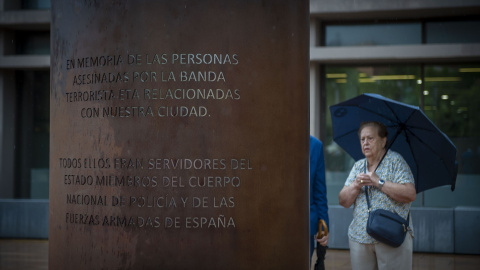 Vista de un monumento en memoria del acto homenaje a las víctimas de la banda terrorista ETA, a 15 de septiembre de 2022, en Alcalá de Henares, Madrid (España). Foto: Juan Barbosa / Europa Press Vista de un monumento en memoria del acto homenaje a las víctimas de la banda terrorista ETA, a 15 de septiembre de 2022, en Alcalá de Henares, Madrid (España). Foto: Juan Barbosa / Europa Press