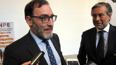 El juez de la Audiencia Nacional Eloy Velasco, y el magistrado Enrique López. E.P. El juez de la Audiencia Nacional Eloy Velasco, y el magistrado Enrique López. E.P.