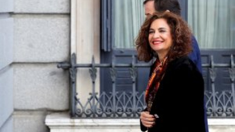 Sánchez e Iglesias se topan con la austeridad: entra en vigor la reforma del artículo 135 Sánchez e Iglesias se topan con la austeridad: entra en vigor la reforma del artículo 135
