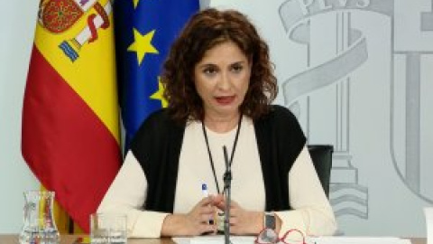 El Gobierno aprueba una primera línea de avales de 20.000 millones, la mitad para pymes y autónomos El Gobierno aprueba una primera línea de avales de 20.000 millones, la mitad para pymes y autónomos