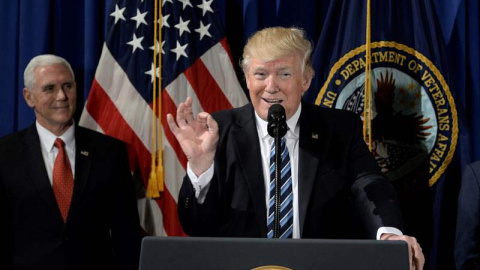 Donald Trump junto al vicepresidente Pence en un acto oficial. | EFE Donald Trump junto al vicepresidente Pence en un acto oficial. | EFE