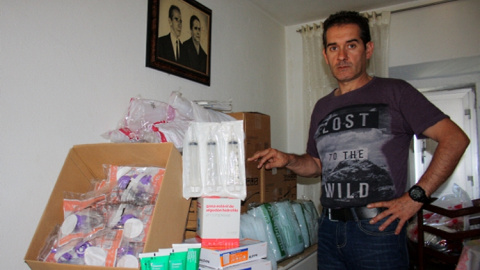 El hijo de Juan Abuín, el hombre que falleció por una gripe en Galicia El hijo de Juan Abuín, el hombre que falleció por una gripe en Galicia