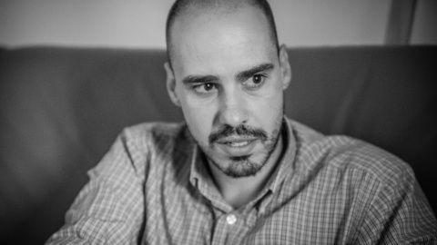 Pampliega: "La culpa de secuestros como el mío es de la precariedad que imponen los medios" Pampliega: "La culpa de secuestros como el mío es de la precariedad que imponen los medios"