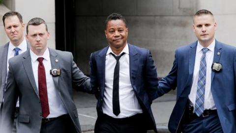 El actor Cuba Gooding Jr se entrega a la Policía. REUTERS El actor Cuba Gooding Jr se entrega a la Policía. REUTERS