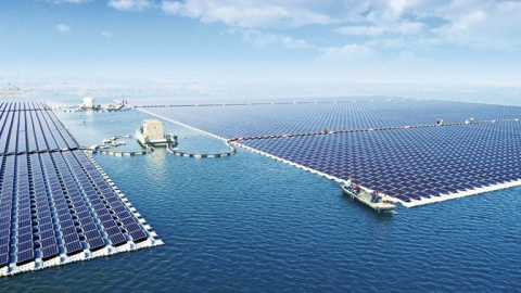 Central solar fotovoltaica flotante de 40 megavatios recién inaugurada en China./SUNGROW